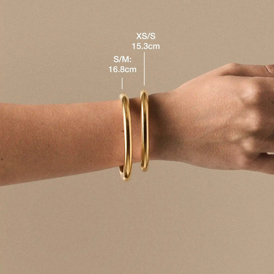 Chunky Round Hinged Bangle | 18ct Gold Plated Bracelets Missoma 