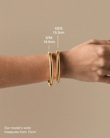 Chunky Round Hinged Bangle | 18ct Gold Plated Bracelets Missoma 