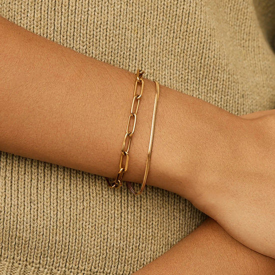 Classic Paperclip Chain Bracelet | 18ct Gold Plated Bracelets Missoma 