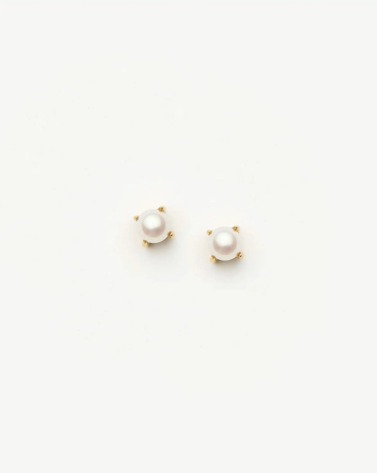 Classic Pearl Stud Earrings | 18ct Gold Vermeil/Pearl Earrings Missoma 