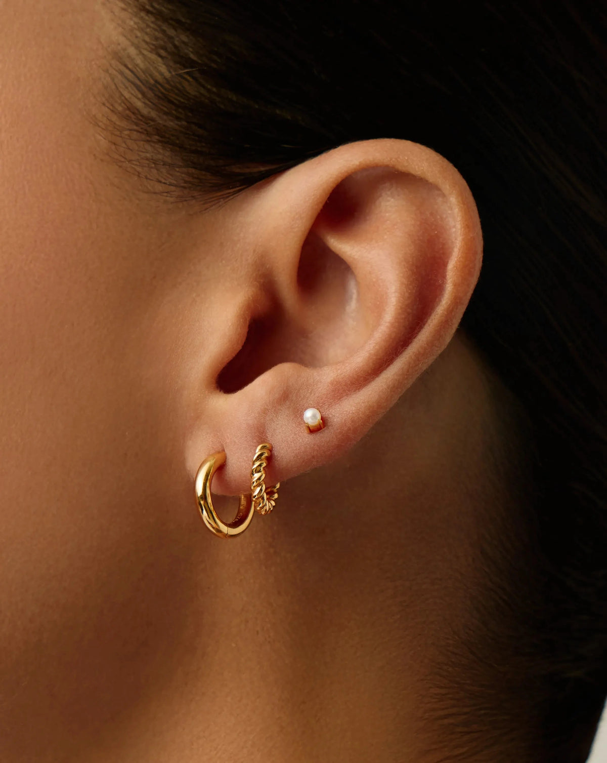 Classic Pearl Stud Earrings | 18ct Gold Vermeil/Pearl Earrings Missoma 