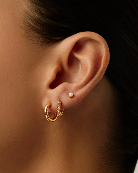 Classic Pearl Stud Earrings | 18ct Gold Vermeil/Pearl Earrings Missoma 