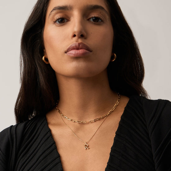 Curly Molten Mini Initial Necklace - R | 18ct Gold Vermeil Necklaces Missoma 