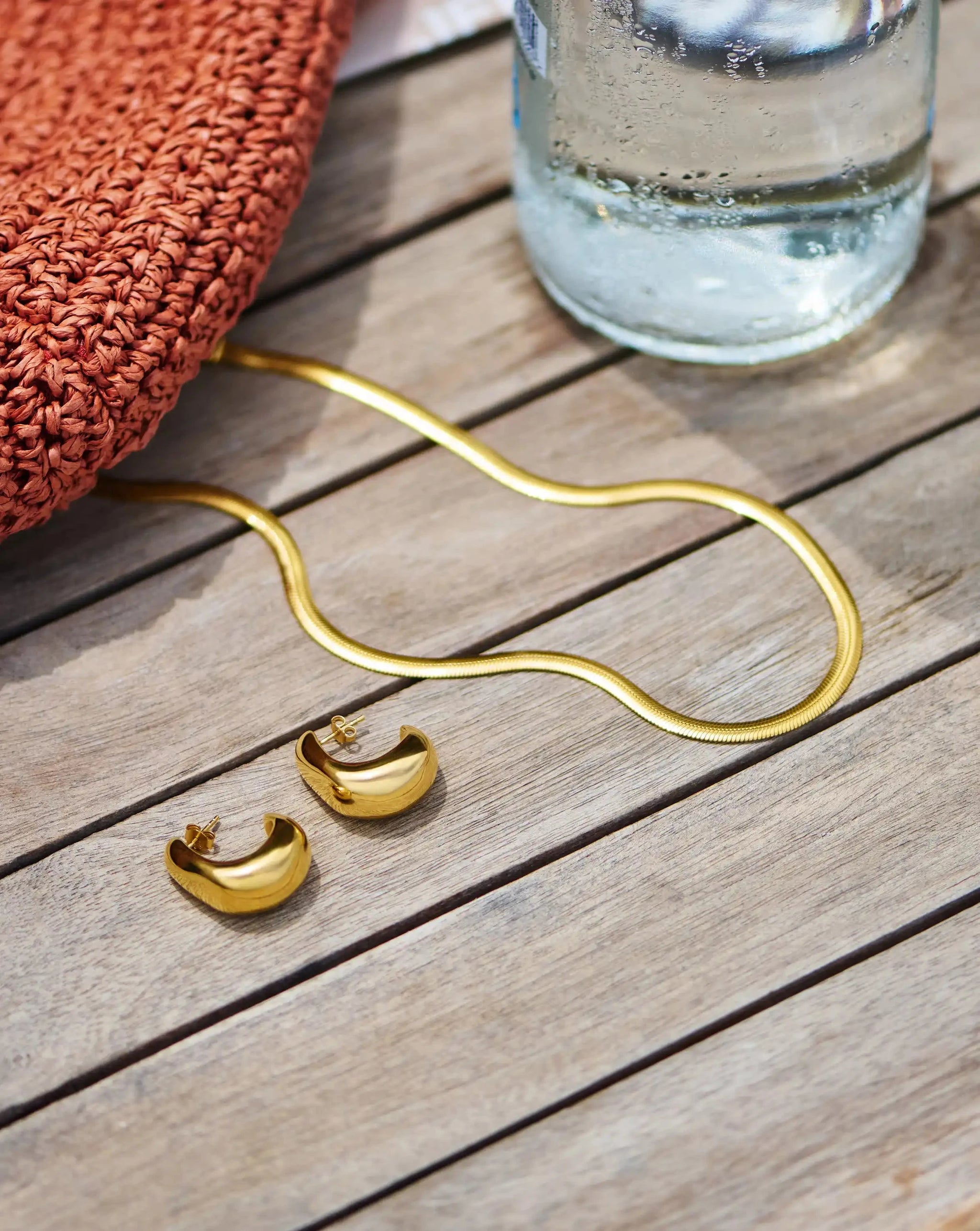 Dome Medium Hoop Earrings | 18ct Gold Plated Earrings Missoma 