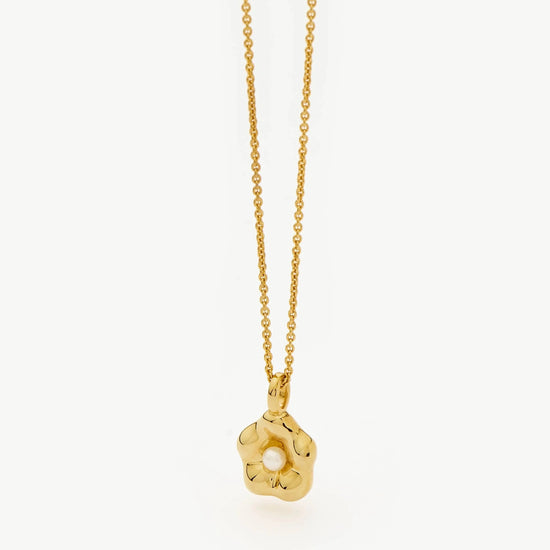 Eny Puffy Daisy Pendant Necklace | 18ct Gold Plated/Pearl Necklaces Missoma 