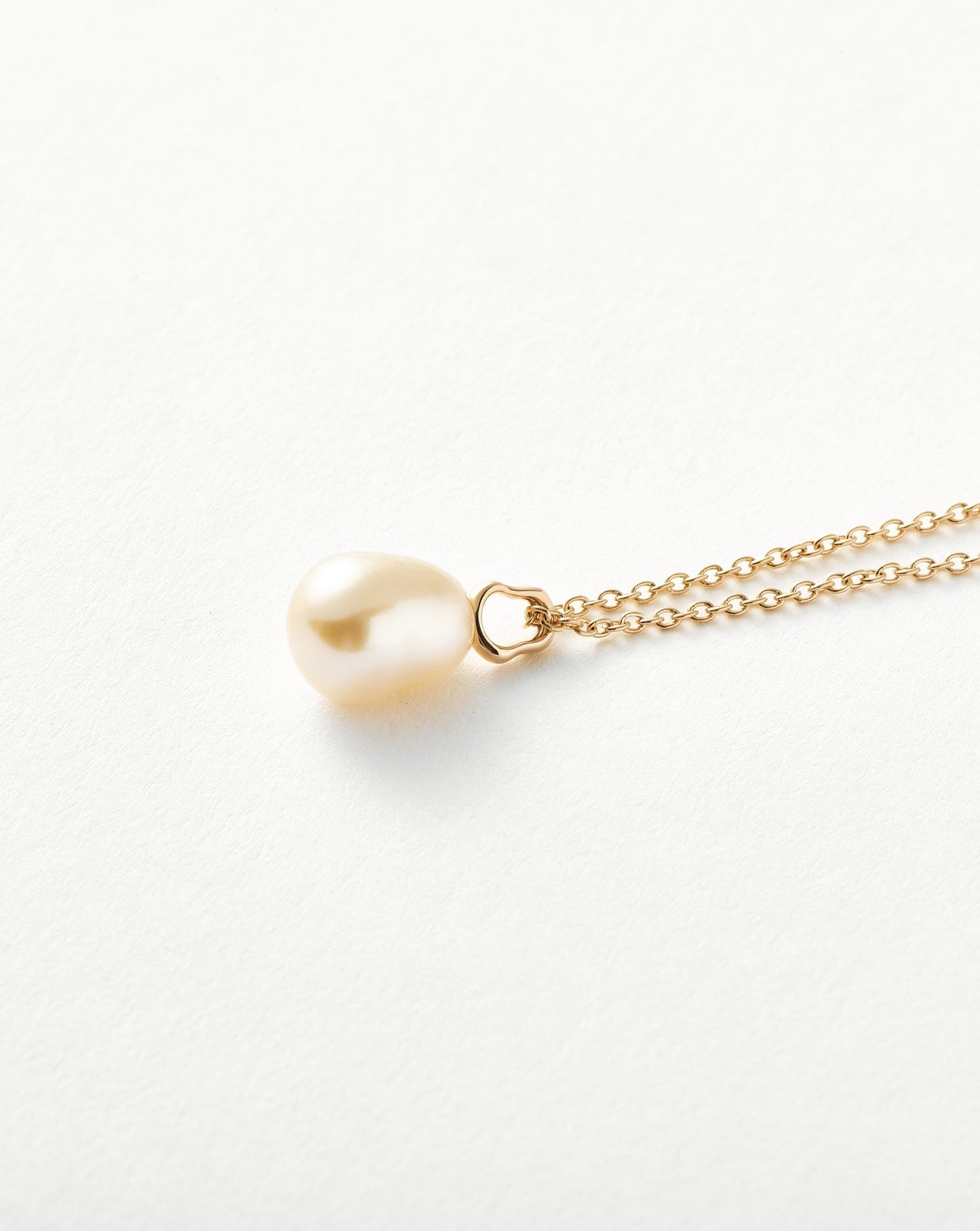 Fine Baroque Pearl Organic Pendant Necklace Necklaces Missoma 
