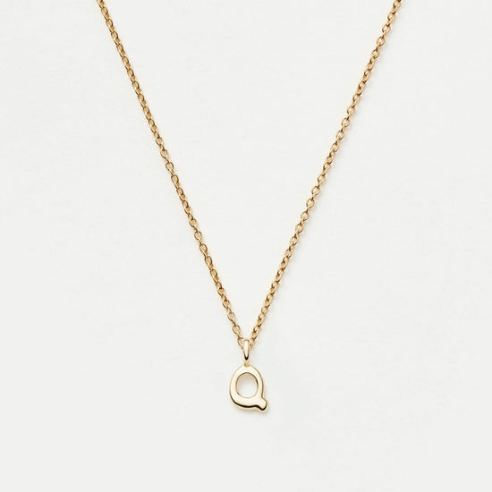 Fine Initial Mini Pendant Necklace - Q | 14ct Solid Gold Necklaces Missoma 