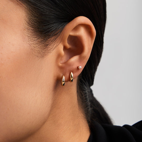 Fine Pearl Stud Earrings | 14ct Solid Gold/Pearl Earrings Missoma 