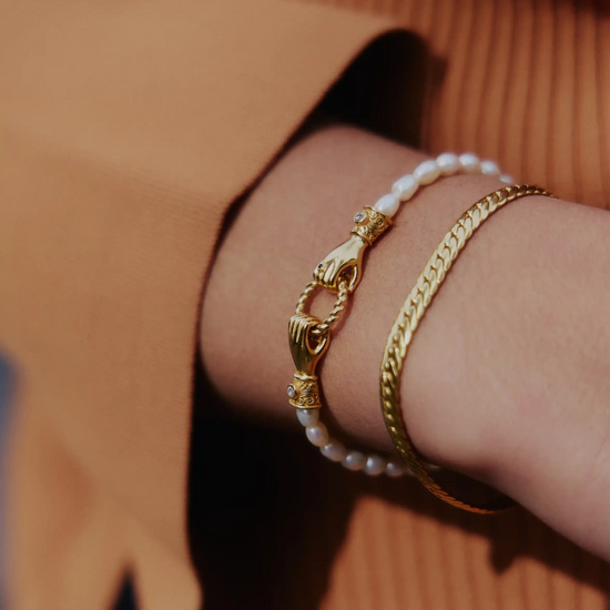 Harris Reed In Good Hands Pearl Bracelet | 18ct Gold Plated/Pearl & Black Onyx Bracelets Missoma 