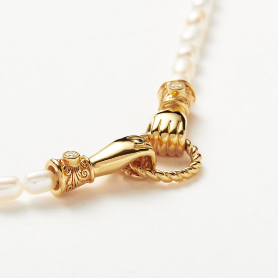 Harris Reed In Good Hands Pearl Bracelet | 18ct Gold Plated/Pearl & Black Onyx Bracelets Missoma 