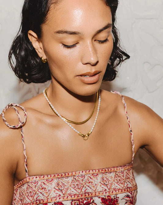 Harris Reed In Good Hands Pearl Pendant Necklace | 18ct Gold Plated/Pearl & Black Onyx Necklaces Missoma 