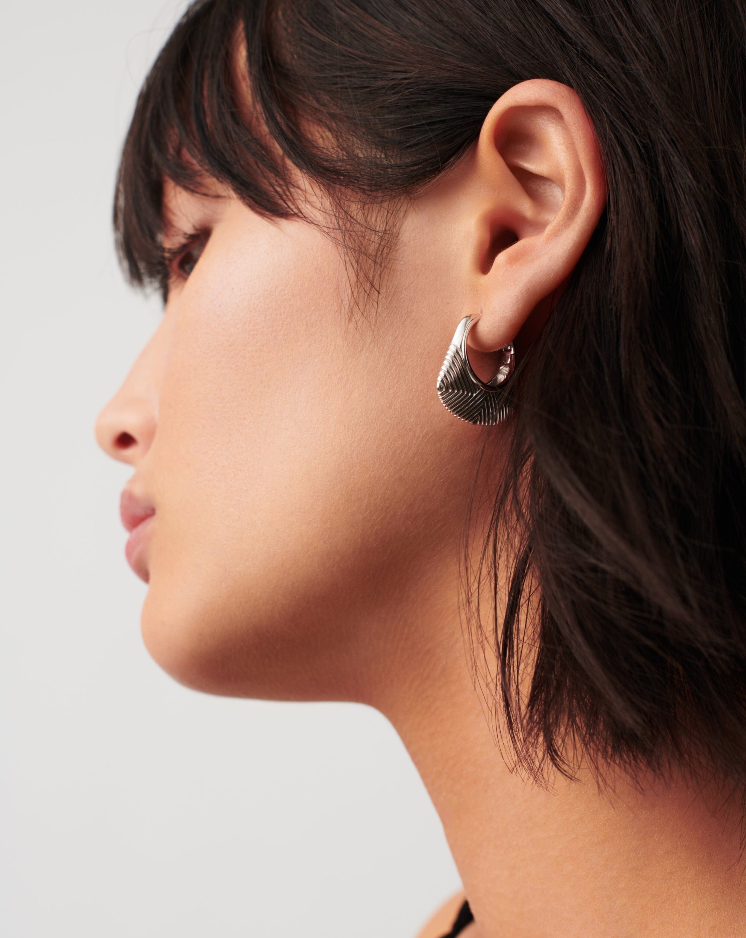 Hera Ridge Hoop Earrings Earrings Missoma 