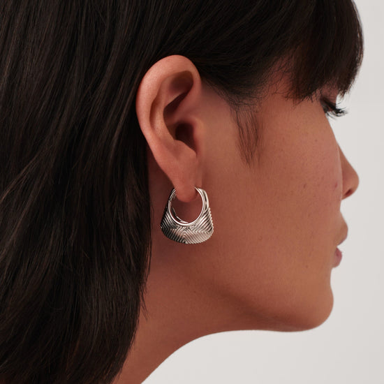 Hera Ridge Hoop Earrings Earrings Missoma 
