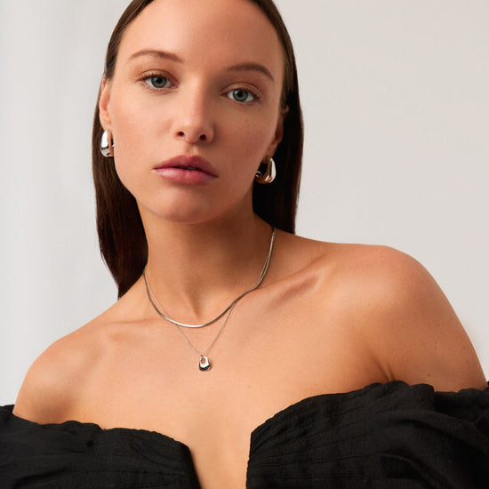 Hera Ridge Mini Pendant Necklace Necklaces Missoma 