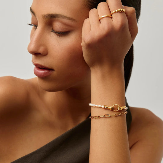 In Good Hands Pearl & Chain Bracelet Set | 18ct Gold Plated / Pearl & Black Onyx Bracelets Missoma 