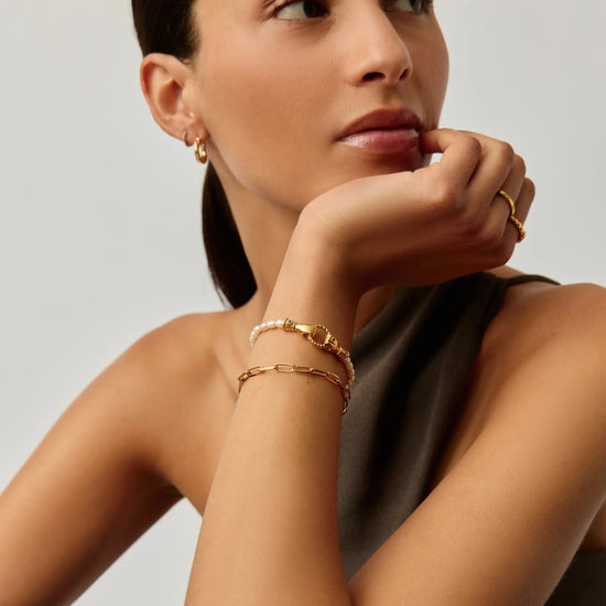 In Good Hands Pearl & Chain Bracelet Set | 18ct Gold Plated / Pearl & Black Onyx Bracelets Missoma 
