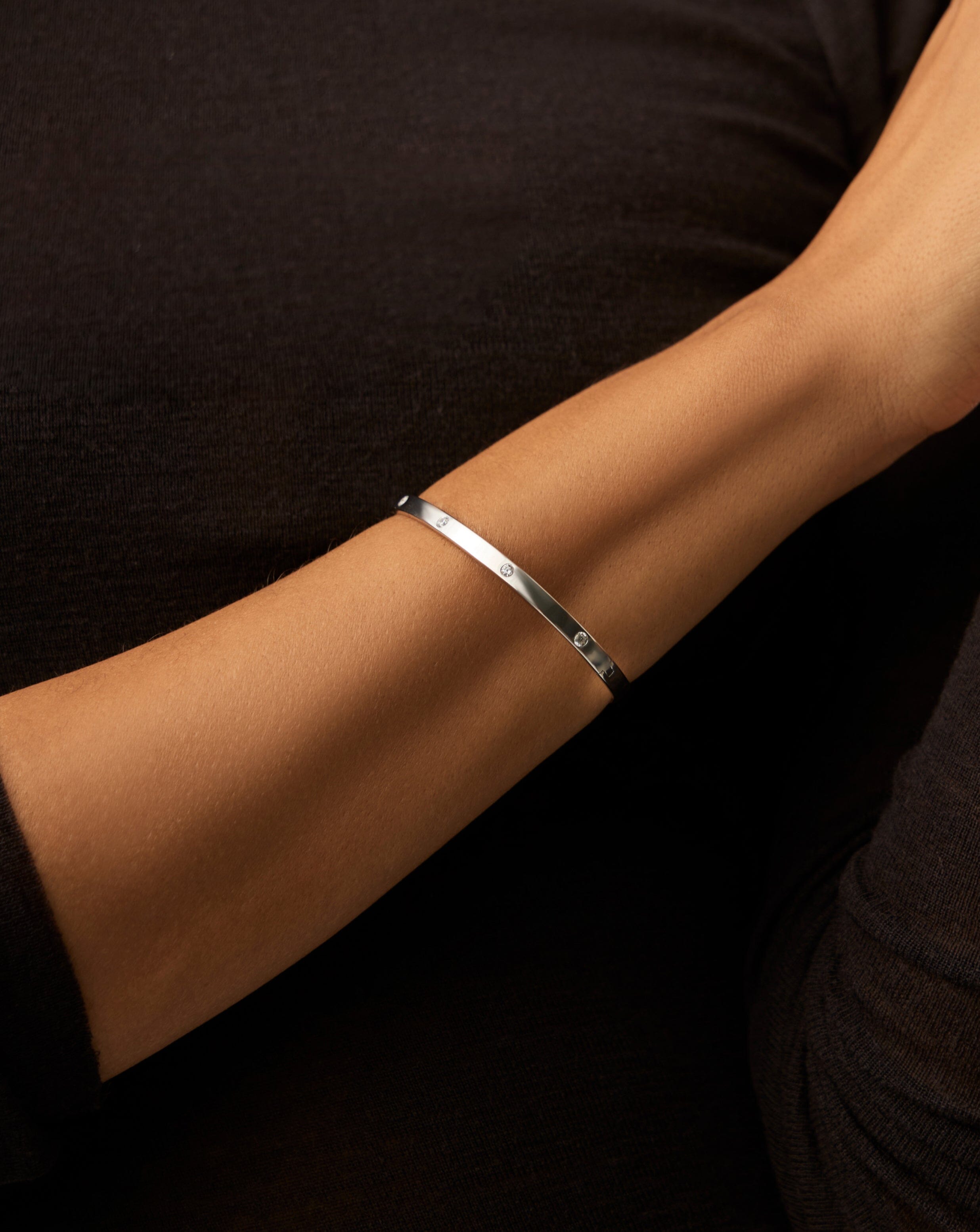 Interstellar Hinged Bangle | Sterling Silver/Cubic Zirconia Bracelets Missoma 