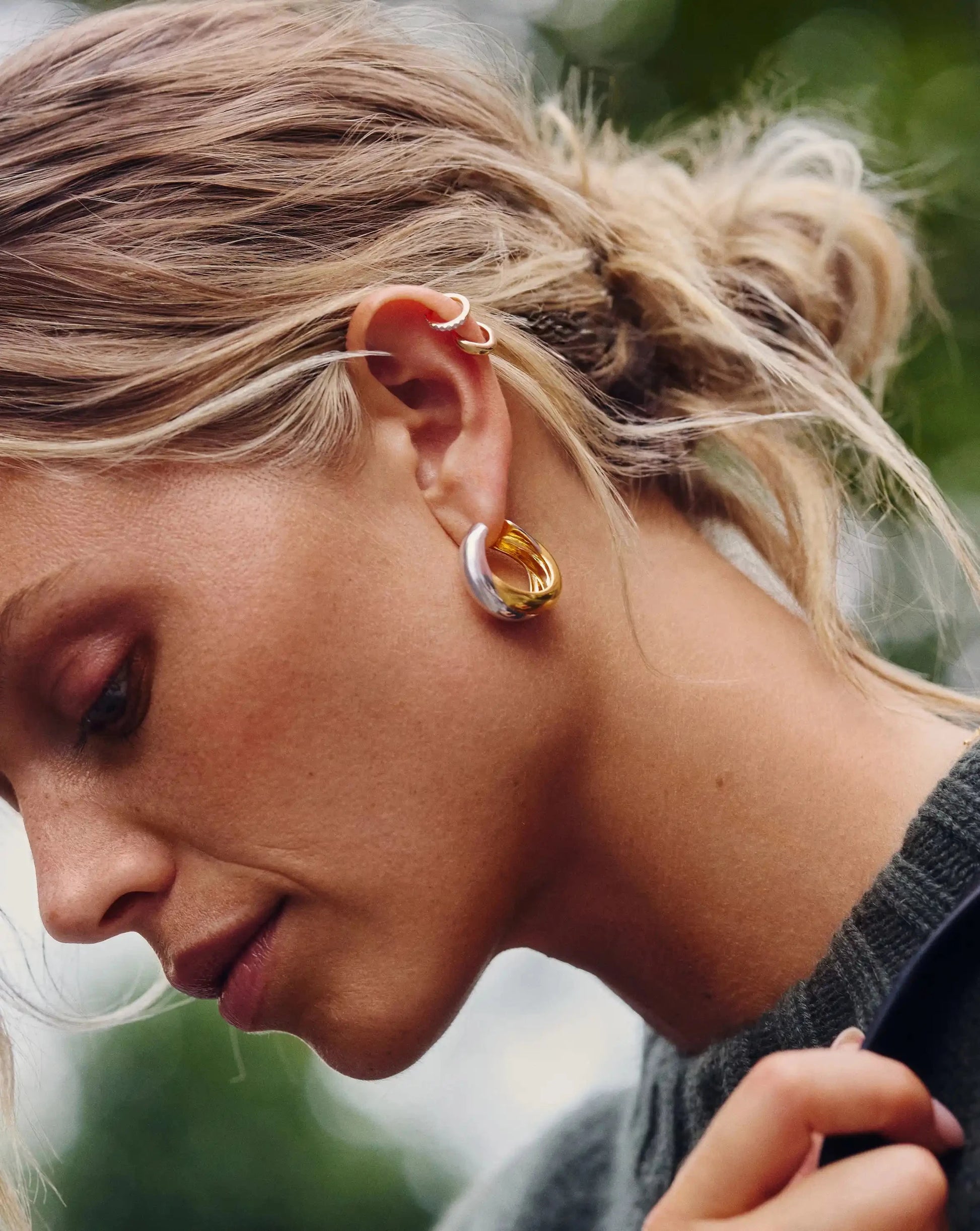 Lucy Williams Chunky Medium Entwine Hoop Earrings | Mixed Metal Earrings Missoma 
