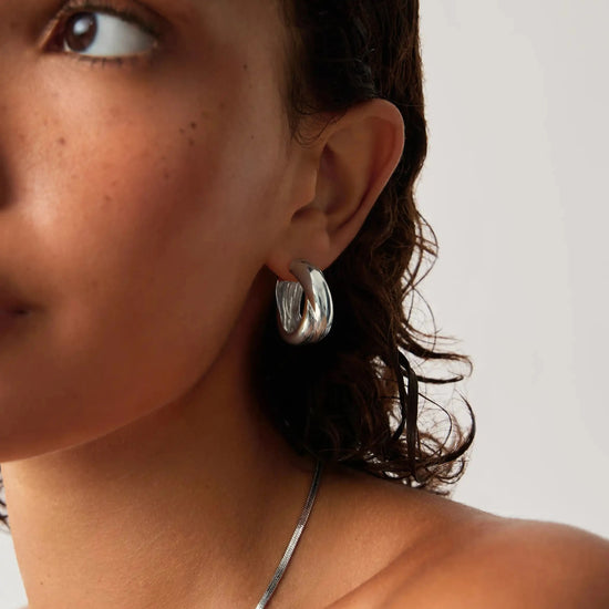 Lucy Williams Chunky Medium Entwine Hoop Earrings | Silver Plated Earrings Missoma 