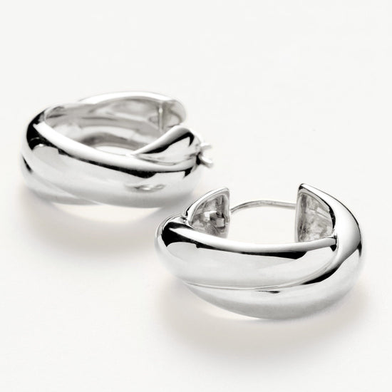 Lucy Williams Chunky Medium Entwine Hoop Earrings | Silver Plated Earrings Missoma 