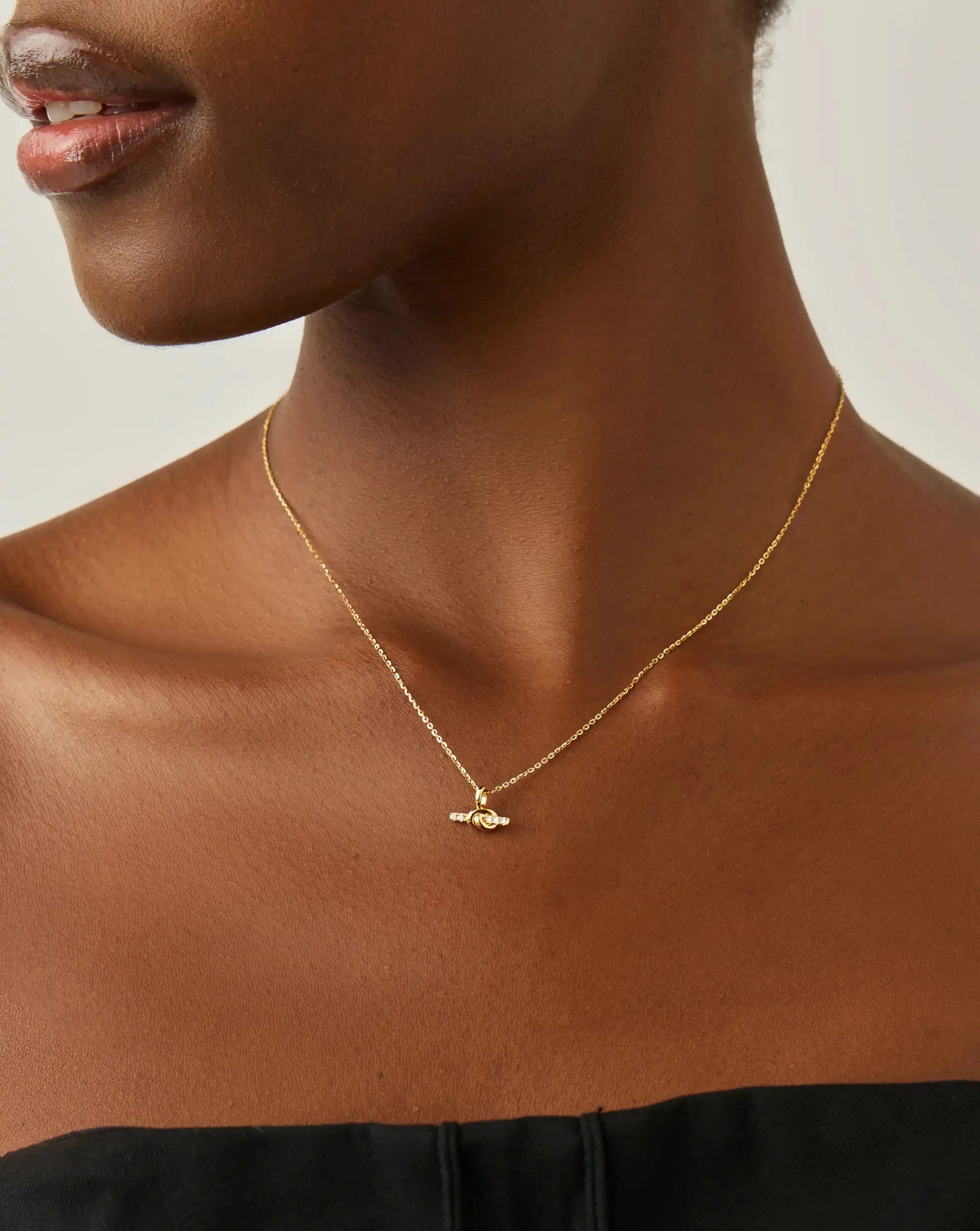 Lucy Williams Fine Diamond T-Bar Pendant Necklace | 14ct Yellow Gold Necklaces Missoma 