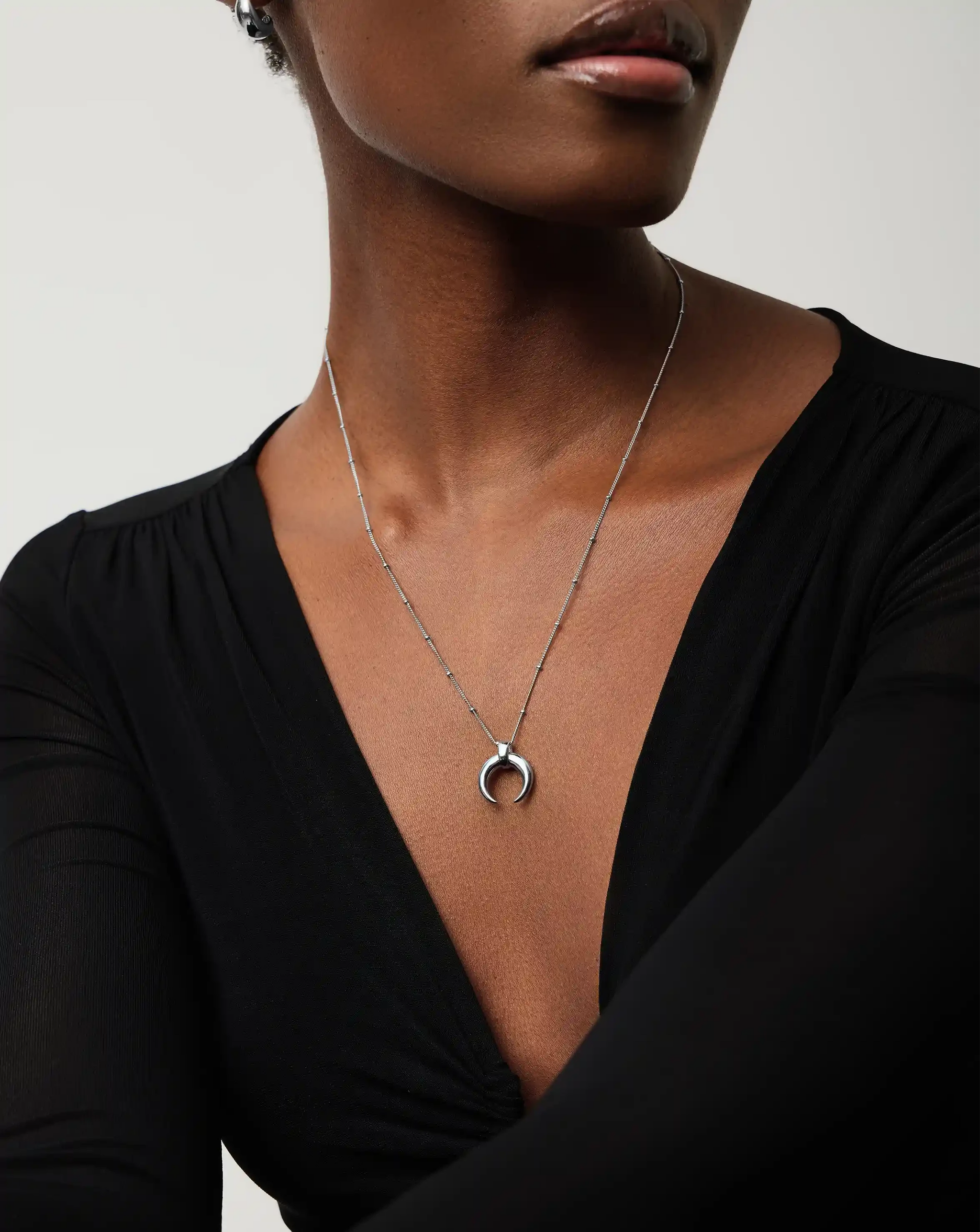 Lucy Williams Large Horn Pendant Necklace Necklaces Missoma 