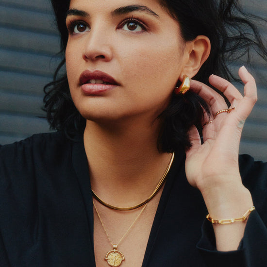 Lucy Williams Medium Engravable Roman Arc Coin Necklace | 18ct Gold Plated Necklaces Missoma 