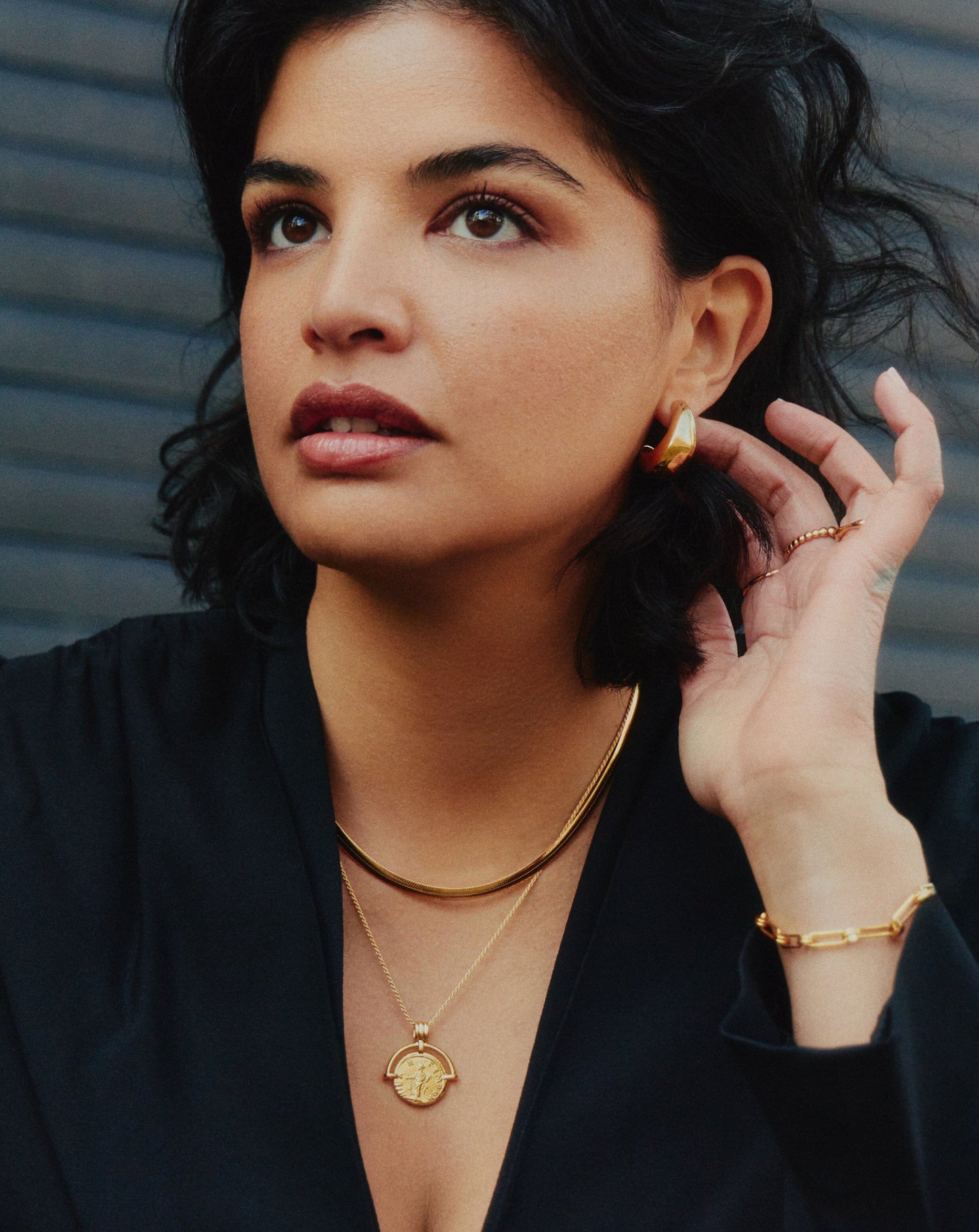 Lucy Williams Medium Engravable Roman Arc Coin Necklace | 18ct Gold Plated Necklaces Missoma 