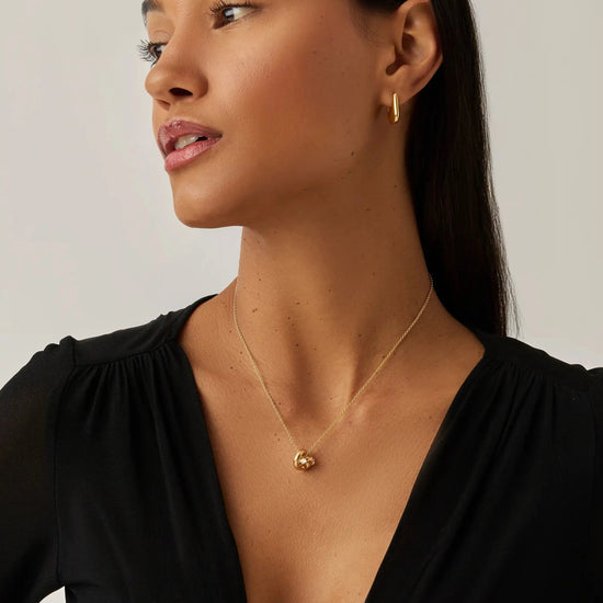 Lucy Williams Pavé Knot Pendant Necklace | 18ct Gold Plated Necklaces Missoma 