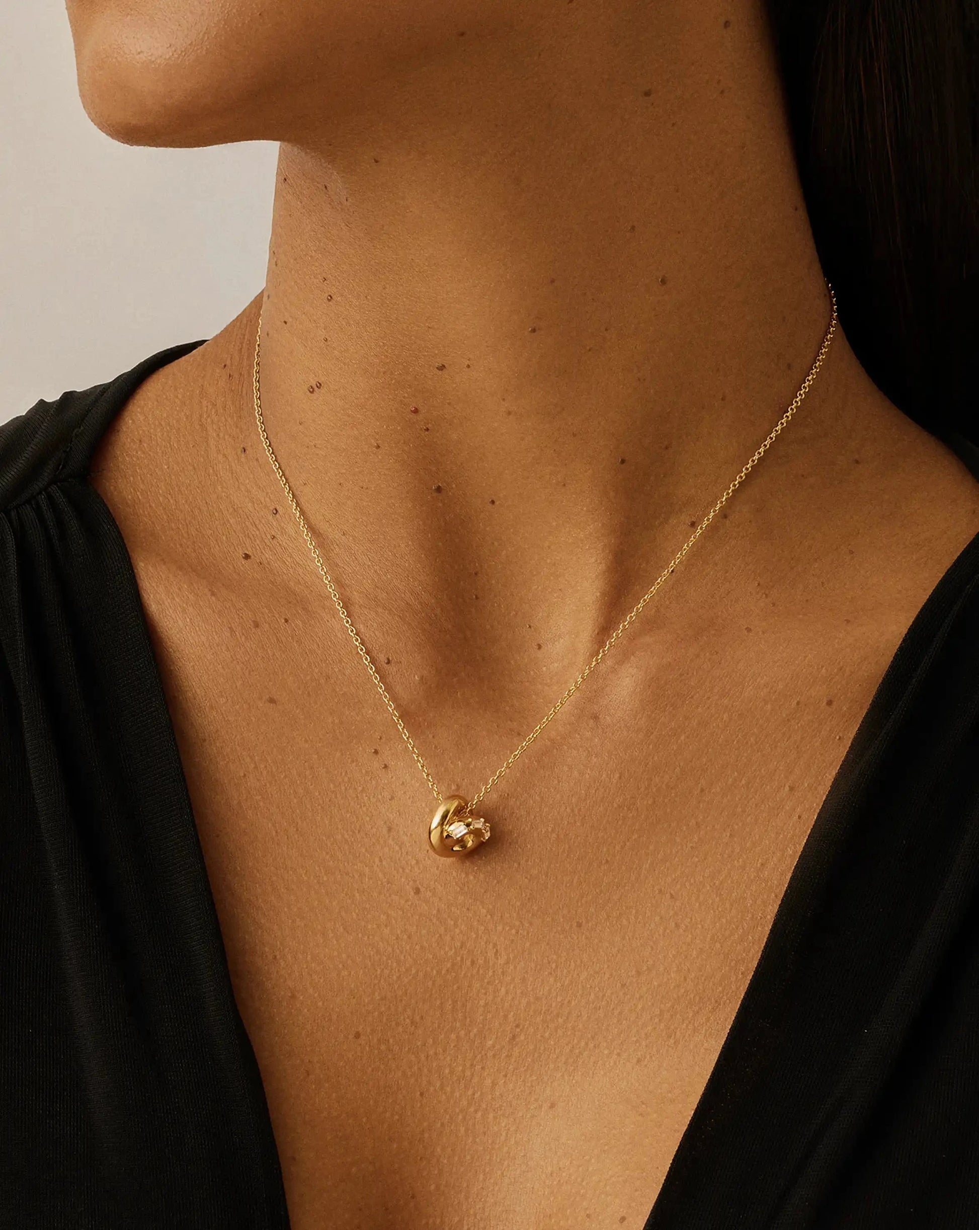 Lucy Williams Pavé Knot Pendant Necklace | 18ct Gold Plated Necklaces Missoma 