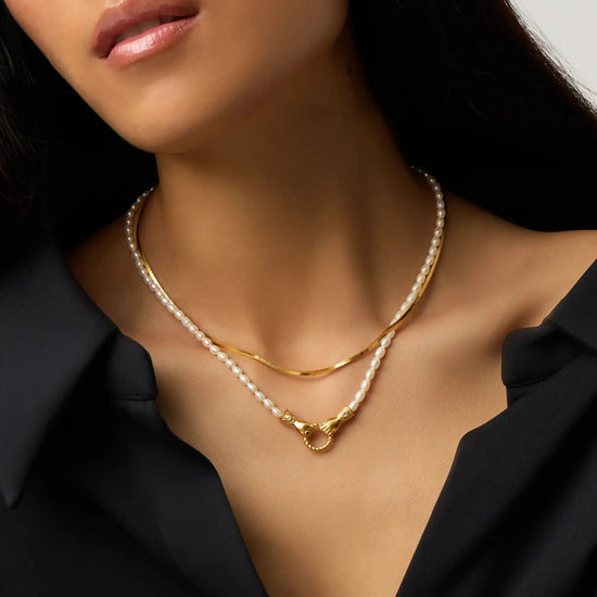 Lucy Williams Snake Chain & Harris Reed In Good Hands Necklace Set | 18ct Gold Vermeil/18ct Gold Plated/Pearl & Black Onyx Necklaces Missoma 