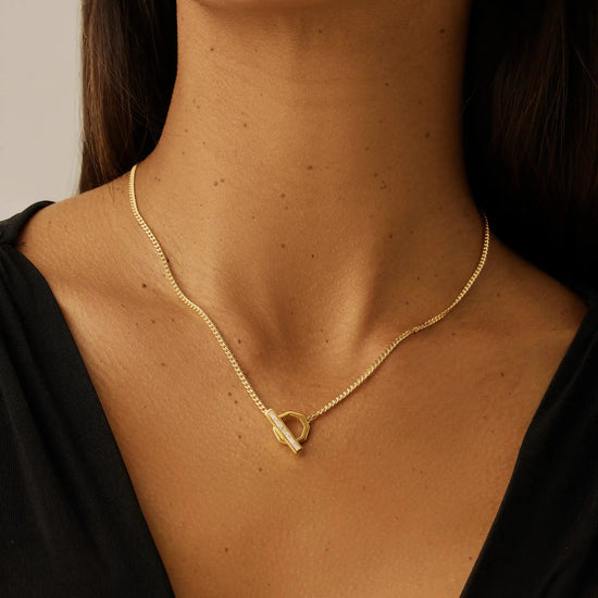 Lucy Williams T-Bar Hex Pendant Necklace | 18ct Gold Plated Necklaces Missoma 