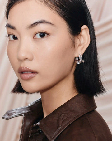 MARKGONG Bow Hoop Earrings | Silver Plated Earrings Missoma 