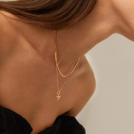 Mini Ridge Heart Charm Pendant Necklace | 18ct Gold Plated Necklaces Missoma 