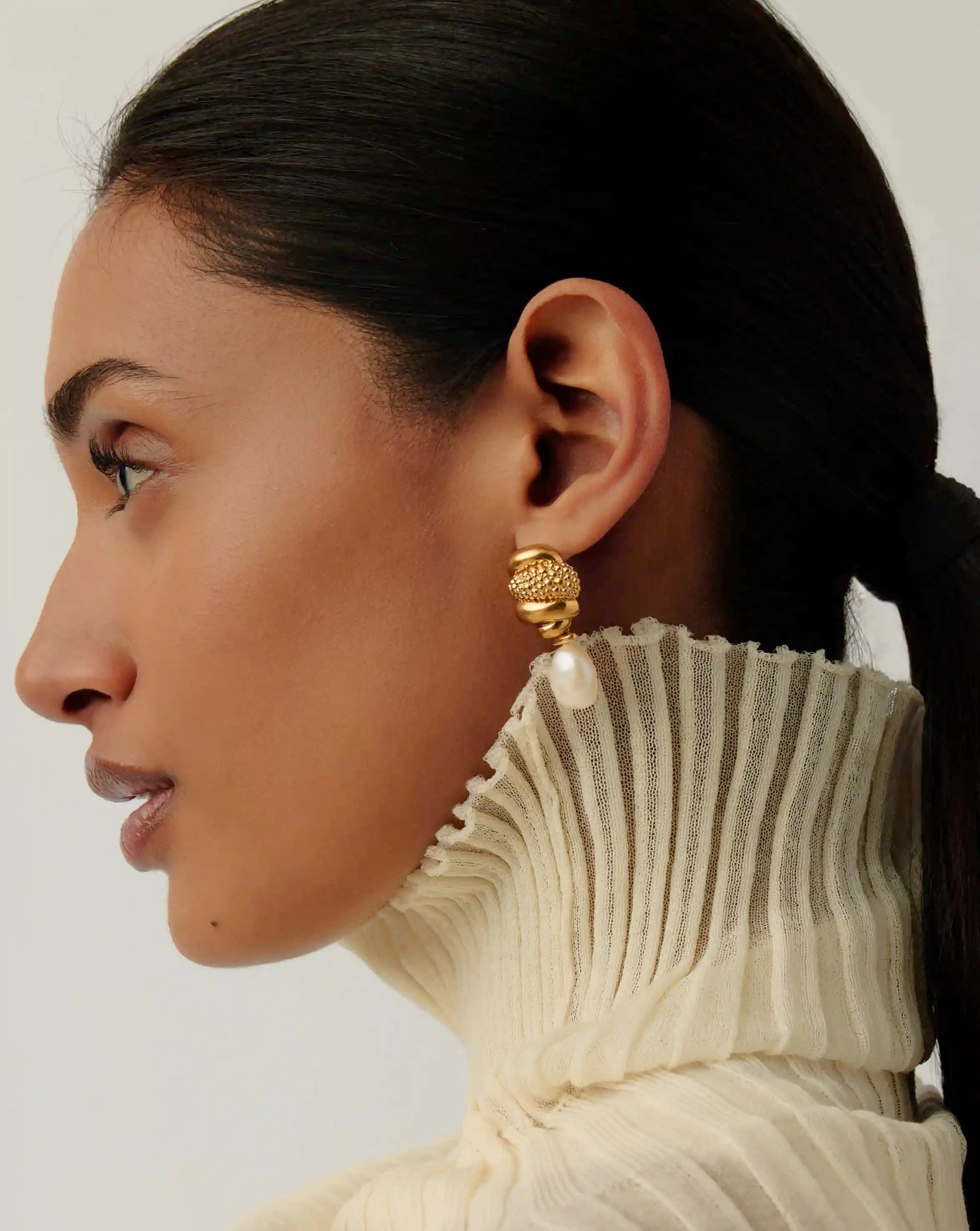 Pearl Baya Charm Drop Earrings | 18ct Gold Plated/Pearl Earrings Missoma 