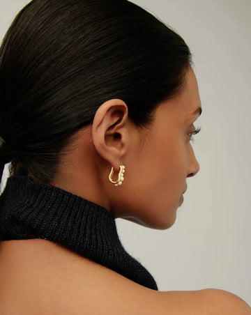 Pearl Wave Small Hoop Earrings | 18ct Gold Plated/Pearl Earrings Missoma 