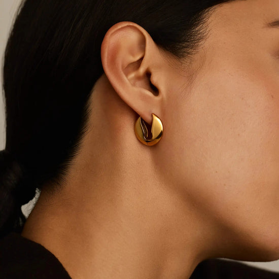 Pebble Hinged Hoop Earrings | 18ct Gold Plated Earrings Missoma 