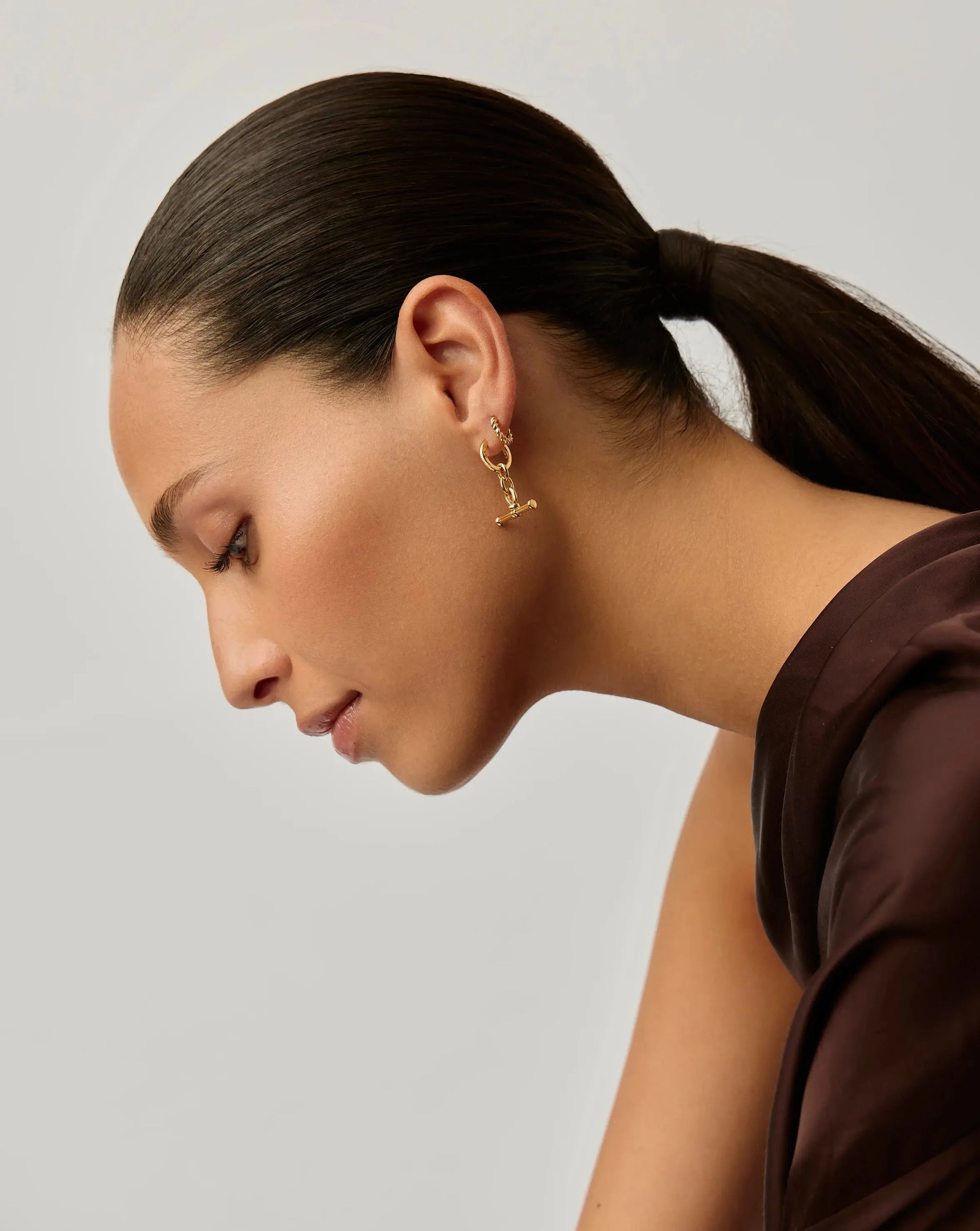 Ridge T-Bar Drop Huggies | 18ct Gold Plated Earrings Missoma 