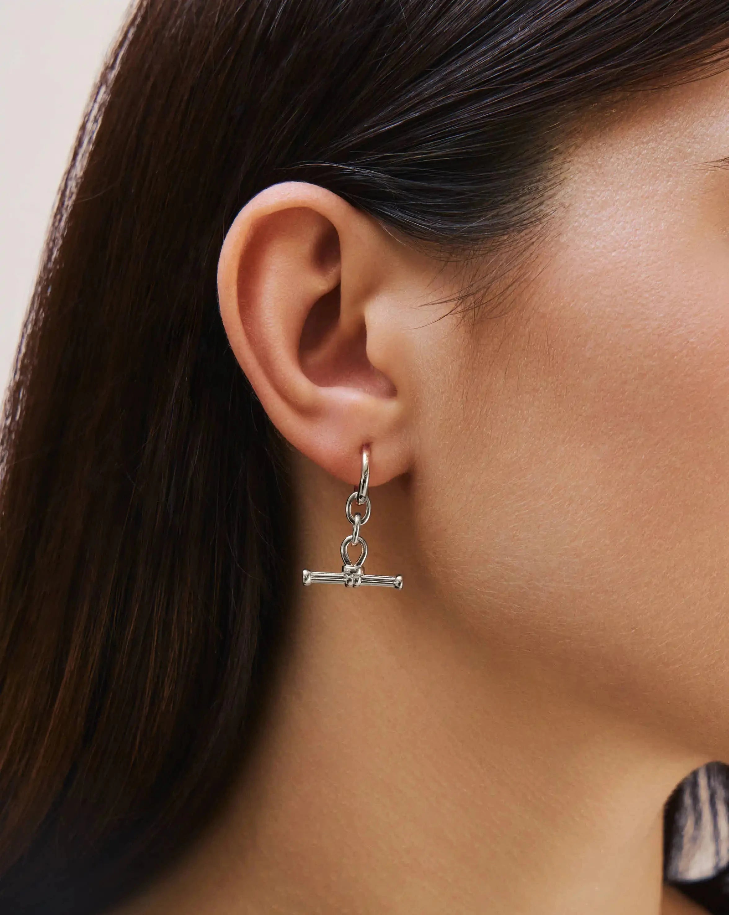 Ridge T-Bar Drop Huggies | Silver Plated Earrings Missoma 