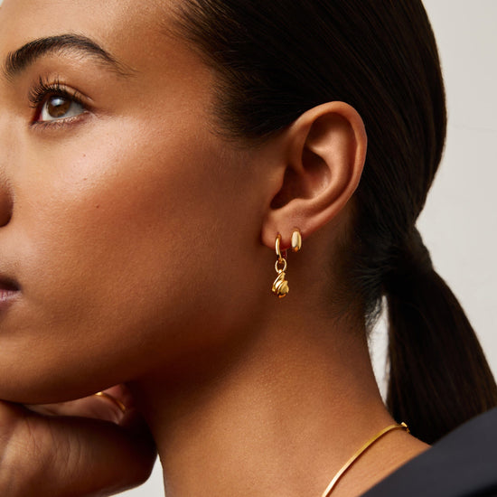 Savi Ridge Droplet Charm Earrings | 18ct Gold Vermeil Earrings Missoma 