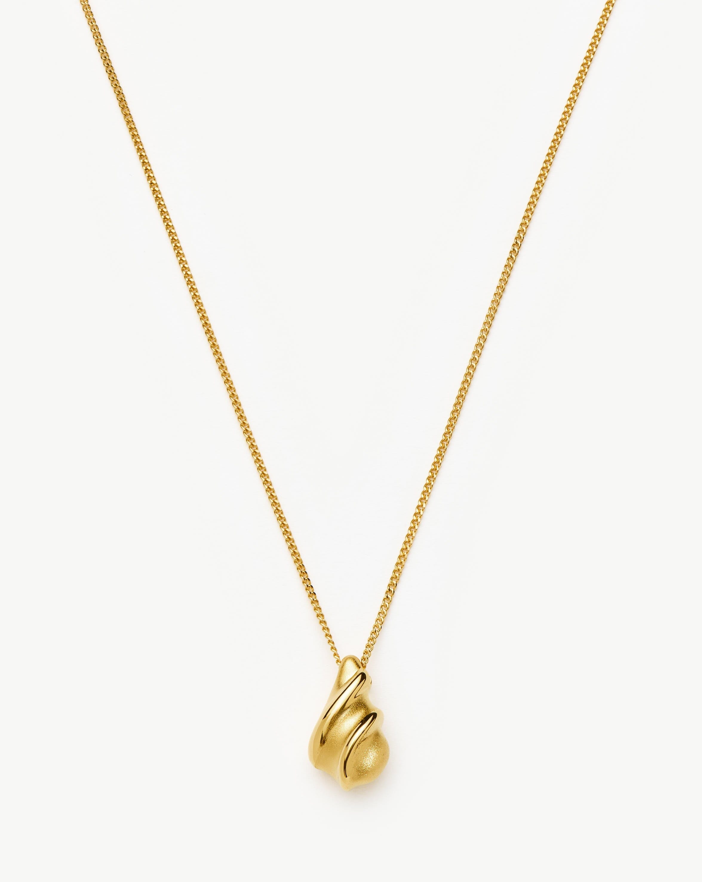 thumbnail image 2 of Exquisite Simple 18K Gold Plated Popular Pendant Necklace Jewelry Stainless Steel Necklace - Ladies Necklace And Women Necklace Price 2 of 9