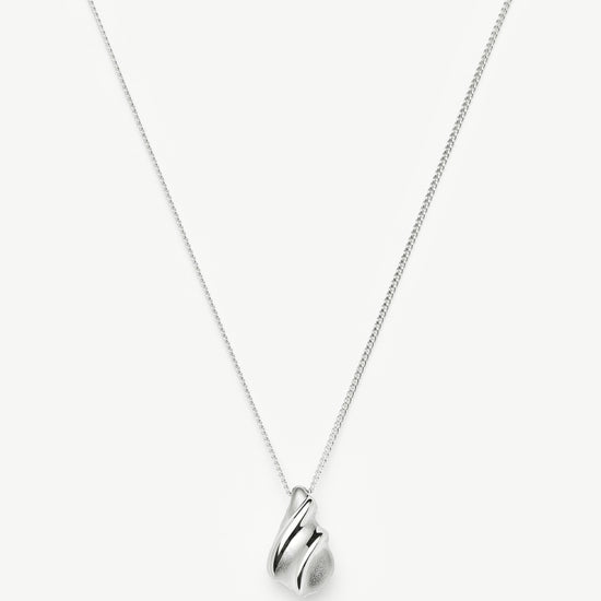 Savi Ridge Droplet Pendant Necklace | Silver Plated Necklaces Missoma 