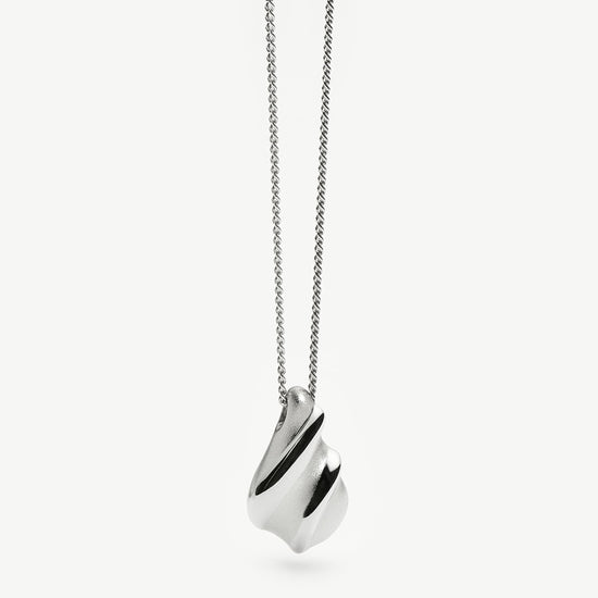 Savi Ridge Droplet Pendant Necklace | Silver Plated Necklaces Missoma 