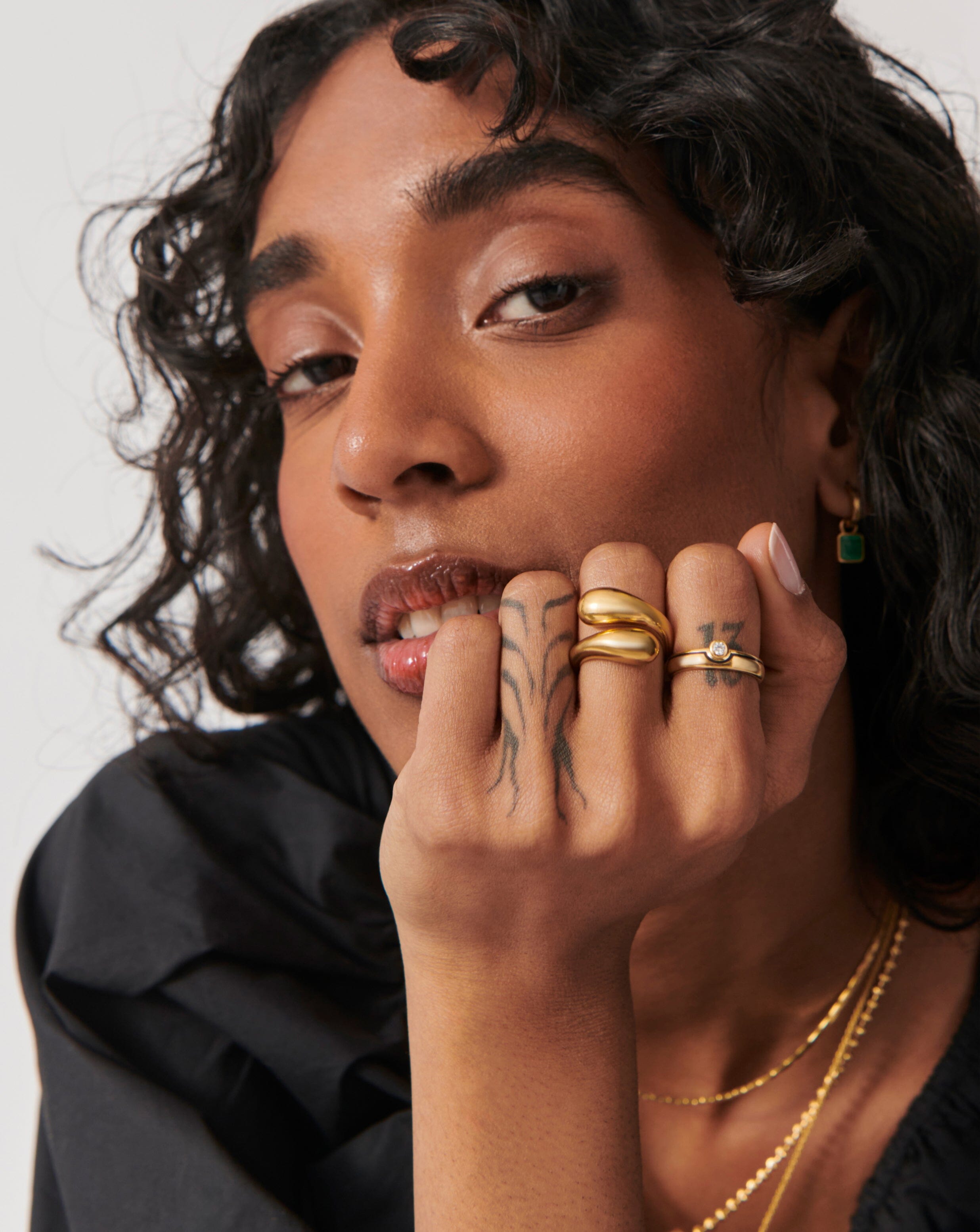 Savi Sculptural Crossover Ring | 18ct Gold Plated Vermeil Rings Missoma 