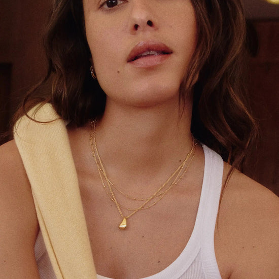 Savi Sculptural Droplet Pendant Necklace | 18ct Gold Vermeil Necklaces Missoma 