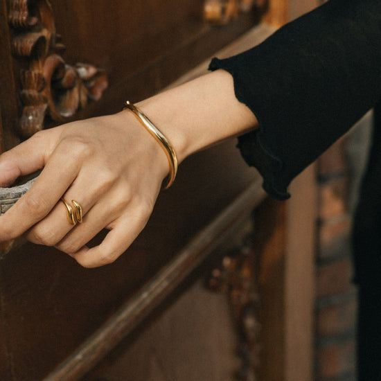 Savi Signature Hinged Bangle | Mix Metal Bracelets Missoma 