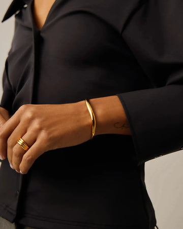 Savi Signature Hinged Bangle | Mixed Metal Bracelets Missoma 