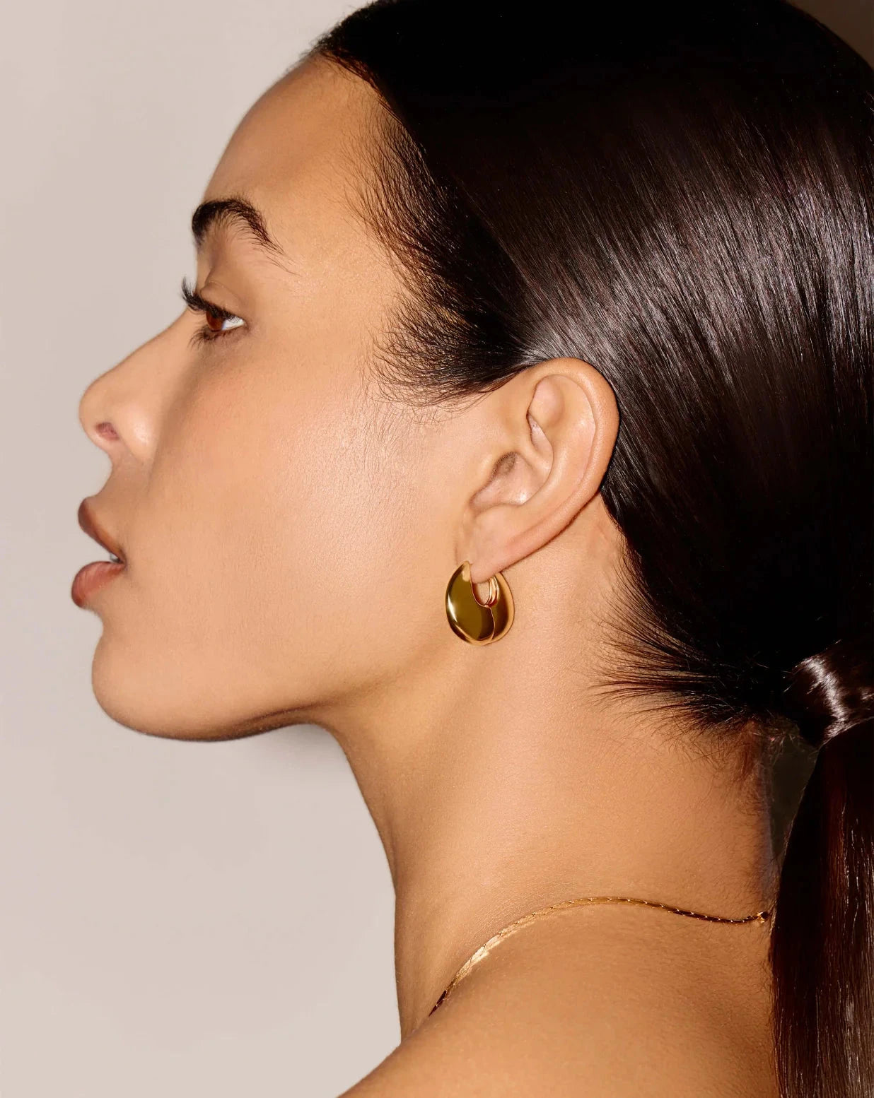Sculptural Pebble Small Hoop Earrings | 18ct Gold Plated Earrings Missoma 