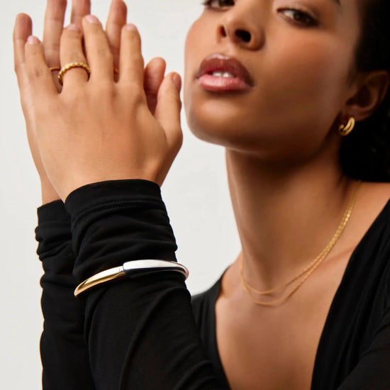 Sculptural Ridge Hinged Bangle | Mixed Metal Bracelets Missoma 