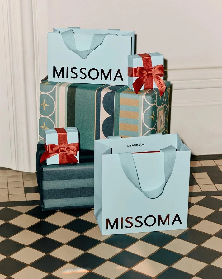 Signature Gift Wrapping Gift Wrapping Missoma Store 